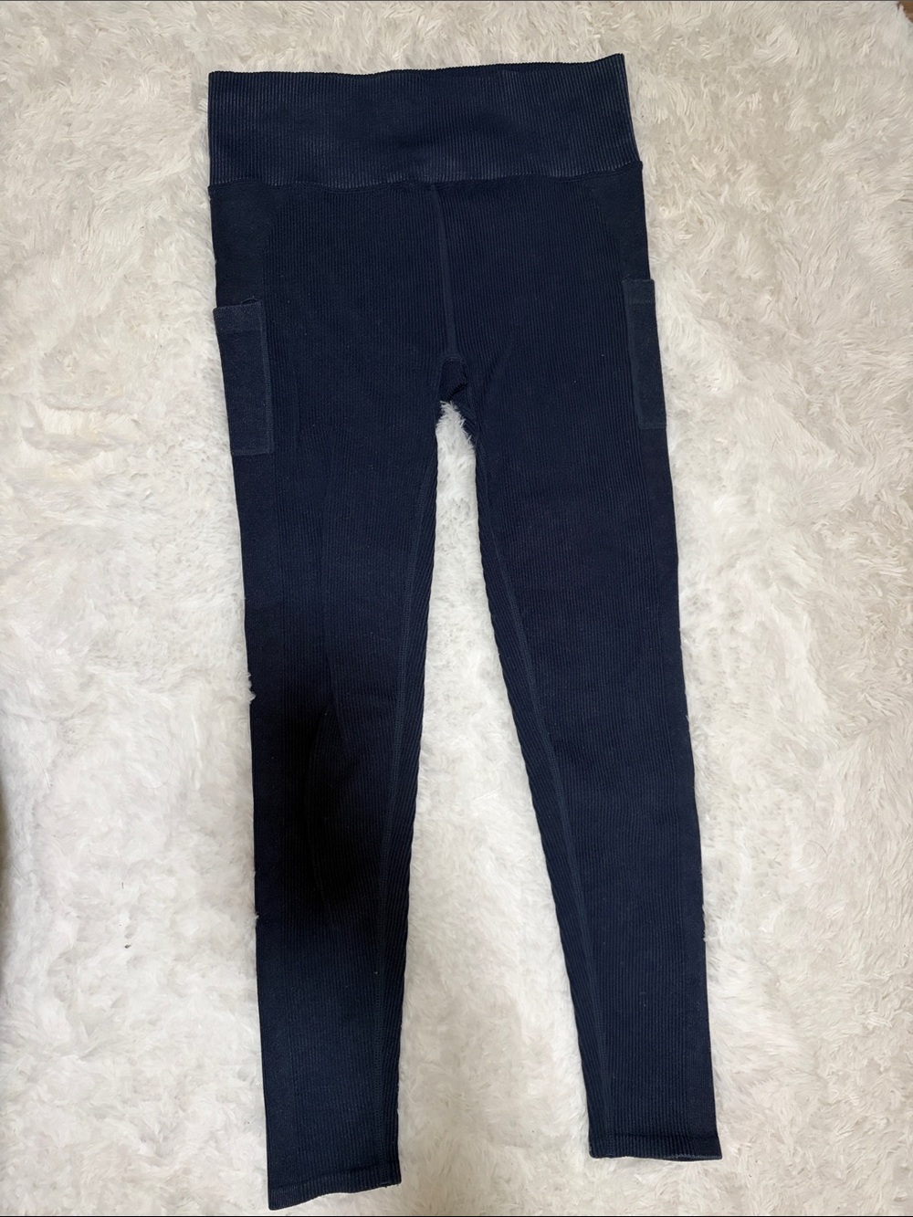 Ribbed High-Waist Leggings with Side Pockets - Navy Blue